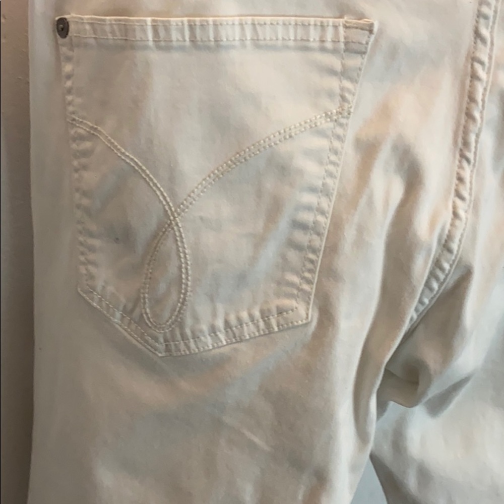 $16 - Picture 4 of 4
